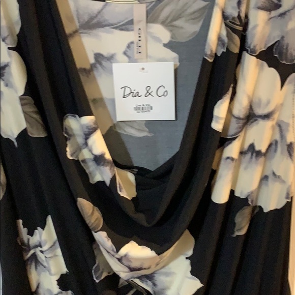 Cowl neck flower tank dress - Picture 2 of 4